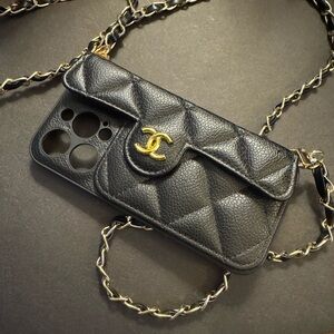 Fashion Quilted Black Phone Case with Gold Chain